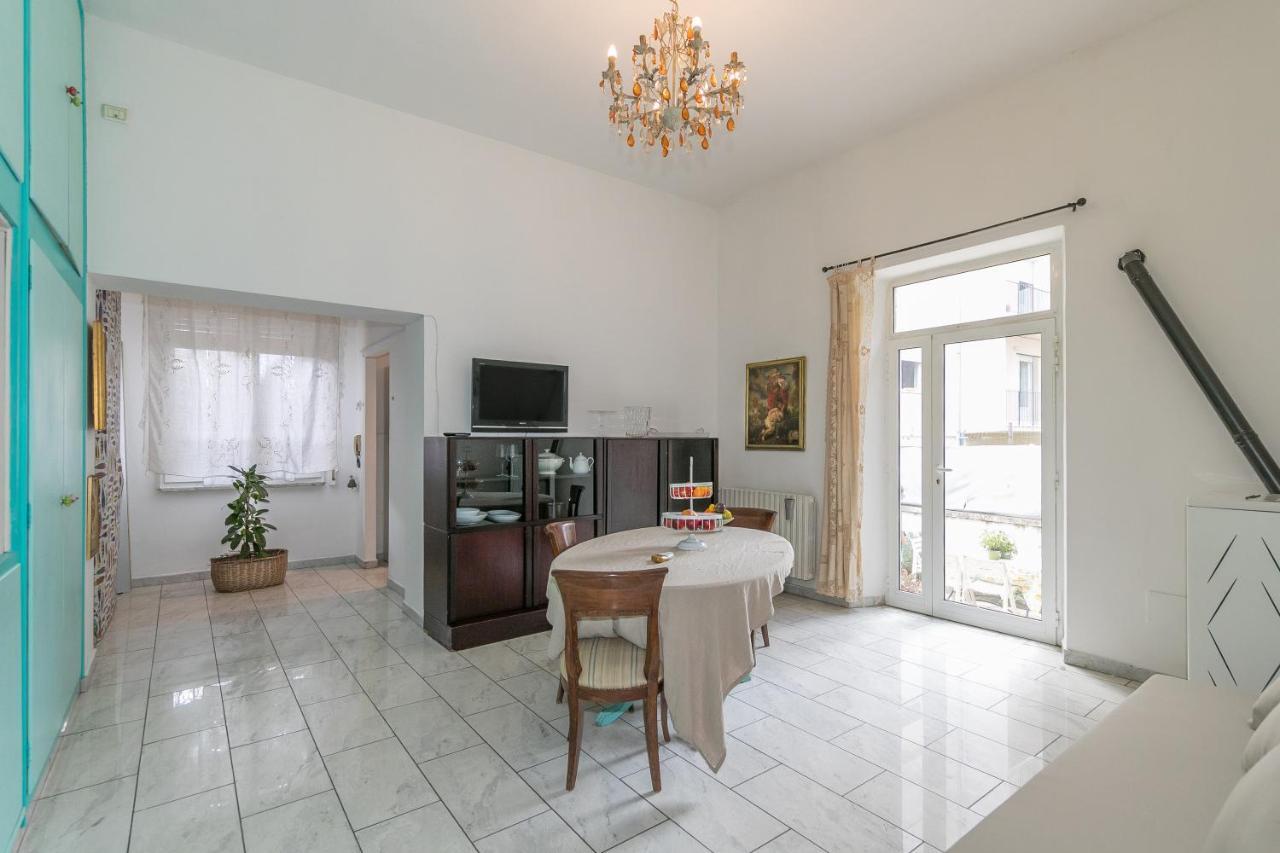 Appartamento Con Giardino A Due Passi Dal Mare ピオンビーノ エクステリア 写真